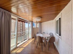 Televízia a/alebo spoločenská miestnosť v ubytovaní Gerona Center Apartment