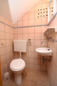 Koupelna v ubytování Apartments by the sea Ivan Dolac, Hvar - 8711