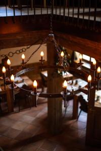 Restaurace v ubytování Peanut Medieval Lodge