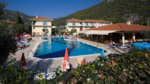 Bazén v ubytování Mavruka Hotel nebo v jeho okolí