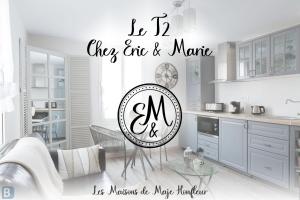 Una cocina con una señal que dice que la envidia del chi sea mía en Les Maisons de Maje - Le T2-T3, en Honfleur