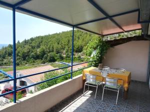 Balkón nebo terasa v ubytování Apartments with parking spaces Ivan Dolac, Hvar - 8797
