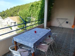 Balkón nebo terasa v ubytování Apartments with parking spaces Ivan Dolac, Hvar - 8797