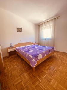 Postel nebo postele na pokoji v ubytování Apartments with parking space Metajna, Pag - 527