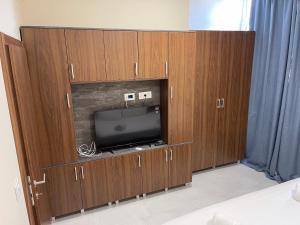 Telewizja i/lub zestaw kina domowego w obiekcie Hotel Livadic & Restaurant