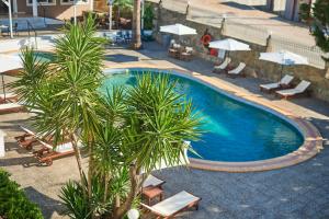 Bazén v ubytovaní Armonia Hotel by Zante Plaza alebo v jeho blízkosti