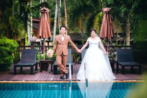 Hosté ubytování Aonang Phu Petra Resort, Krabi - SHA Plus