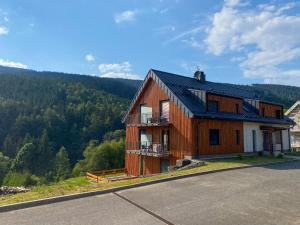 Nespecifikovaný výhled na hory nebo výhled na hory při pohledu z apartmánu
