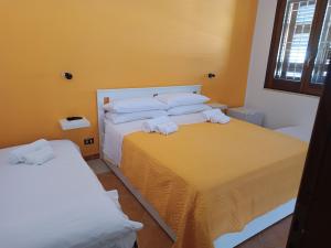 Postel nebo postele na pokoji v ubytování Ilary's Rooms