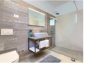 Koupelna v ubytování Villa Edi-heated pool & e-bike
