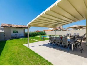 Zahrada ubytování Villa Edi-heated pool & e-bike