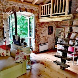 Posezení v ubytování Festina Lente Heritage Villa Krk - Heated pool