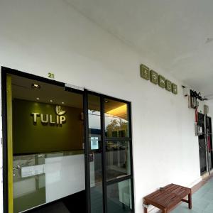 Certifikát, hodnocení, plakát nebo jiný dokument vystavený v ubytování Tulip Hotel