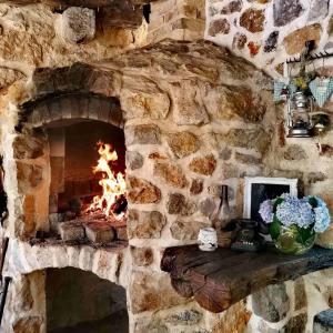 Fotografie z fotogalerie ubytování Festina Lente Heritage Villa Krk - Heated pool v destinaci Dobrinj