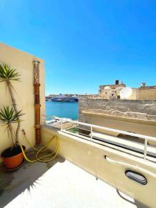 Gallery image of MoCo, modern comfort in historic city of Senglea in Senglea +41 photos
