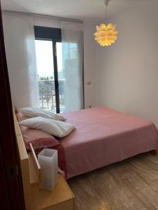 Kép Apartamento, piscina y jardín szállásáról L'Ampollában a galériában