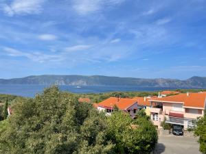 Kalnų panorama iš apartamentų arba bendras kalnų vaizdas