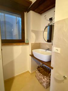 A bathroom at Agriturismo Podere Casella
