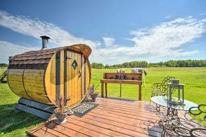 Fotografie z fotogalerie ubytování Duluth Studio with Sauna on Working Horse Farm! v destinaci Duluth