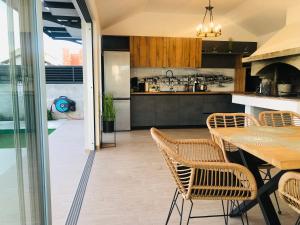 Η κουζίνα ή μικρή κουζίνα στο Apartments Angelo