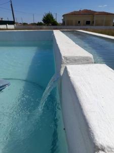 A piscina em ou perto de Moradia de férias Casa do Chorão - Montargil