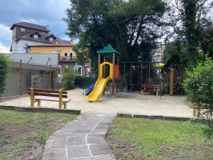Children's play area sa Apartamento novo no Condomínio Vista do Quilombo a 50 metros do Hard Rock Café