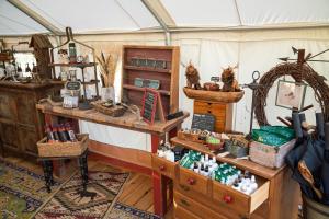 Fotografie z fotogalerie ubytování Dreamcatcher Tipi Hotel v destinaci Gardiner