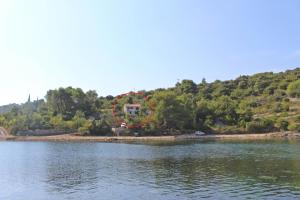 Fotografie z fotogalerie ubytování Apartments by the sea Cove Piskera, Solta - 5175 v destinaci Nečujam