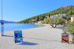 Fotografia z galérie ubytovania Apartments for families with children Seget Vranjica, Trogir - 2976 v Donji Seget