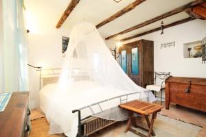 Fotografie z fotogalerie ubytování Family friendly house with a swimming pool Talez, Vis - 8850 v destinaci Vis