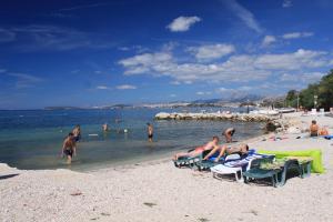 Fotografie z fotogalerie ubytování Apartments by the sea Podstrana, Split - 8677 v destinaci Sveti Martin