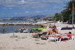 Fotografie z fotogalerie ubytování Apartments by the sea Podstrana, Split - 8677 v destinaci Sveti Martin