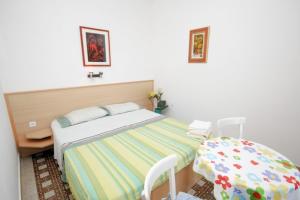 Fotografie z fotogalerie ubytování Family friendly apartments with a swimming pool Babici, Umag - 2531 v destinaci Umag