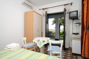 Fotografie z fotogalerie ubytování Family friendly apartments with a swimming pool Babici, Umag - 2531 v destinaci Umag