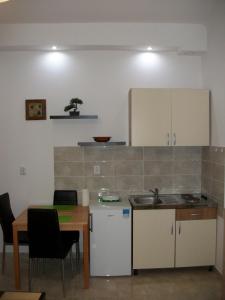 Mynd úr myndasafni af Apartments with a parking space Split - 11163 í Split