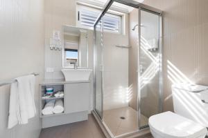 Koupelna v ubytování Smart Stayzzz Inns