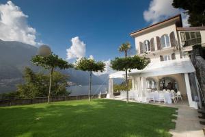 Kebun di luar Villa Làrio Lake Como