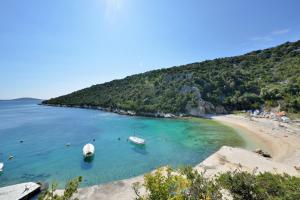 Fotografie z fotogalerie ubytování Apartments by the sea Cove Ljubljeva, Trogir - 2194 v destinaci Voluja
