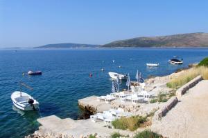 Fotografie z fotogalerie ubytování Seaside apartments with a swimming pool Seget Vranjica, Trogir - 2571 v Trogiru