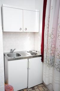 Fotografia z galérie ubytovania Apartments by the sea Podaca, Makarska - 2575 v Podaci