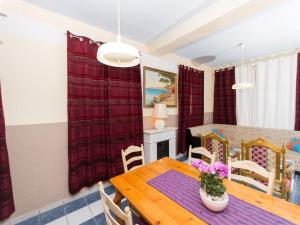Ein Sitzbereich in der Unterkunft Villa Stil