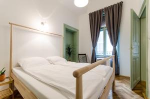 B63 2 BR Apartment In Heart Of City 1065 Budapest, 63 Bajcsy-Zsilinszky út kép - 2