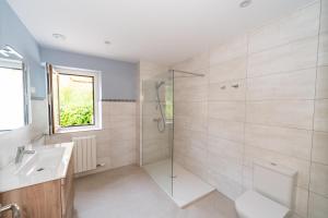 Kúpeľňa v ubytovaní LAGA Surf VILLA by Urdaibai Rentals