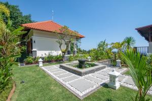Villa Mata Hari外面的花园