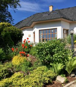 Fotografie z fotogalerie ubytování Apartmán U památného stromu v podkroví v destinaci Česká Lípa