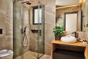 Kúpeľňa v ubytovaní Althea Lavish Estate - Villa & Suite