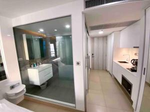 Ένα μπάνιο στο Sands Condo Studio 14 by ThaiminatorPattaya +8 φωτογραφίες