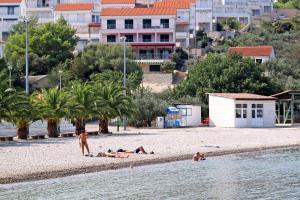 Fotografie z fotogalerie ubytování Apartments by the sea Necujam, Solta - 17459 v destinaci Grohote