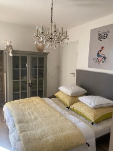 Zdjęcie z galerii obiektu Petit cocon douillet avec terrasse w La Rochelle