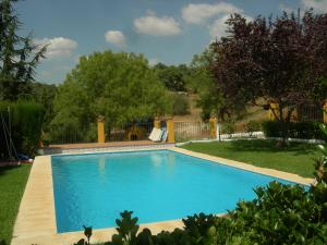 The swimming pool at or close to Casa rural Villa Manuela